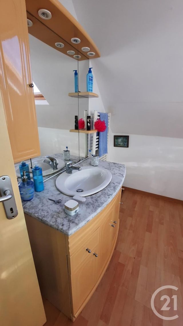 maison à vendre - 5 pièces - 141.26 m2 - MONTREUIL POULAY - 53 - PAYS-DE-LOIRE - Century 21 Agence Pays D'Andaines