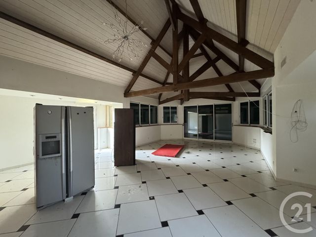 maison à vendre - 11 pièces - 274.0 m2 - LASSAY LES CHATEAUX - 53 - PAYS-DE-LOIRE - Century 21 Agence Pays D'Andaines