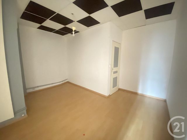 Appartement à louer - 5 pièces - 122.0 m2 - LASSAY LES CHATEAUX - 53 - PAYS-DE-LOIRE - Century 21 Agence Pays D'Andaines