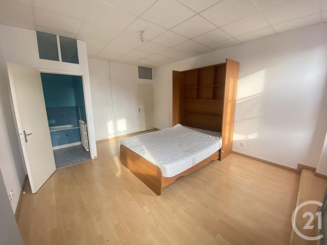 Appartement à louer - 5 pièces - 122.0 m2 - LASSAY LES CHATEAUX - 53 - PAYS-DE-LOIRE - Century 21 Agence Pays D'Andaines