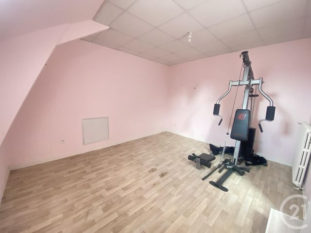 Appartement à louer - 5 pièces - 122.0 m2 - LASSAY LES CHATEAUX - 53 - PAYS-DE-LOIRE - Century 21 Agence Pays D'Andaines