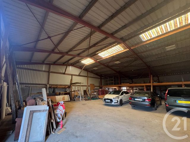 Afficher la photo en grand divers à vendre - 610.0 m2 - LASSAY LES CHATEAUX - 53 - PAYS-DE-LOIRE - Century 21 Agence Pays D'Andaines