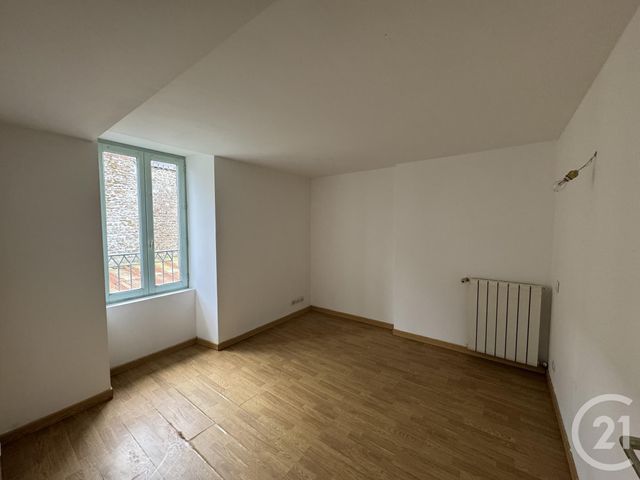 Afficher la photo en grand maison à vendre - 4 pièces - 61.45 m2 - MONTREUIL POULAY - 53 - PAYS-DE-LOIRE - Century 21 Agence Pays D'Andaines