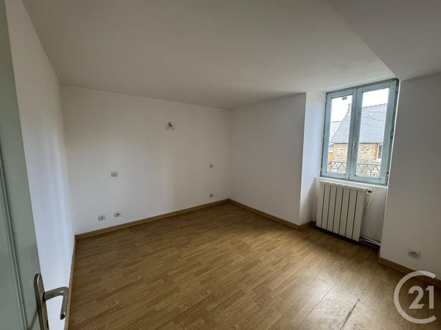 Afficher la photo en grand maison à vendre - 4 pièces - 61.45 m2 - MONTREUIL POULAY - 53 - PAYS-DE-LOIRE - Century 21 Agence Pays D'Andaines