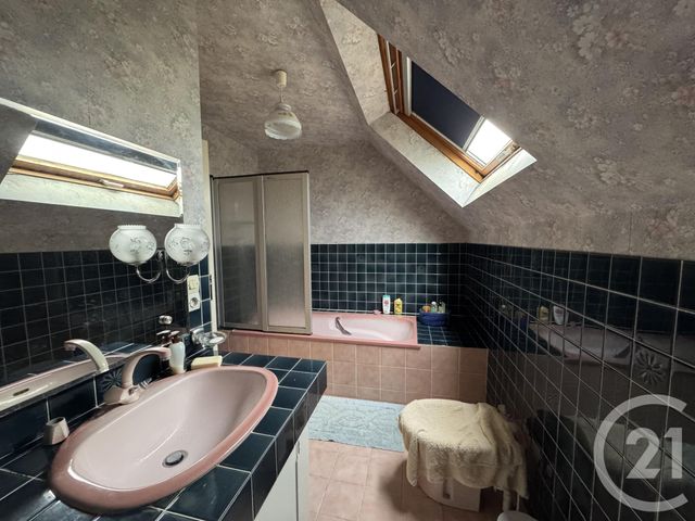 maison à vendre - 6 pièces - 135.81 m2 - NEUILLY LE VENDIN - 53 - PAYS-DE-LOIRE - Century 21 Agence Pays D'Andaines