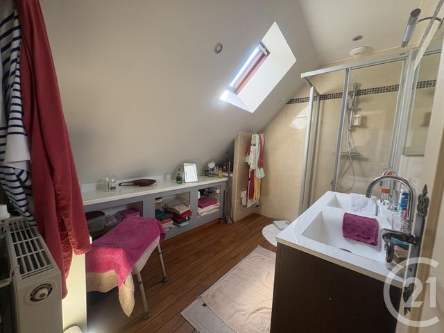 maison à vendre - 6 pièces - 137.38 m2 - LASSAY LES CHATEAUX - 53 - PAYS-DE-LOIRE - Century 21 Agence Pays D'Andaines