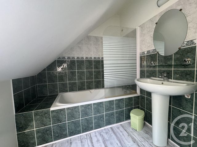 maison à vendre - 6 pièces - 127.0 m2 - LA CHAPELLE AU RIBOUL - 53 - PAYS-DE-LOIRE - Century 21 Agence Pays D'Andaines