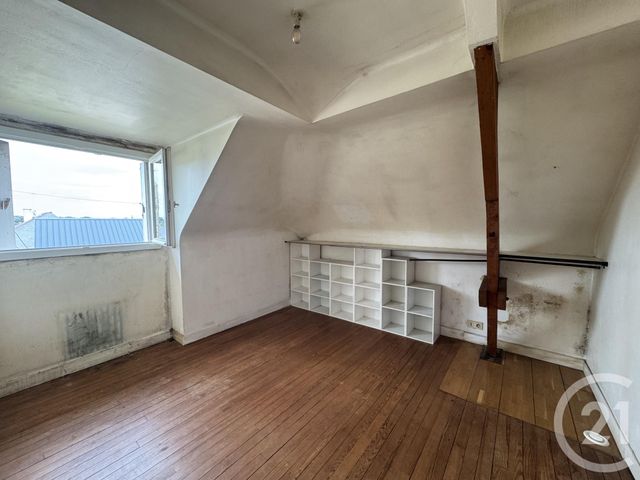 maison à vendre - 4 pièces - 88.5 m2 - AMBRIERES LES VALLEES - 53 - PAYS-DE-LOIRE - Century 21 Agence Pays D'Andaines