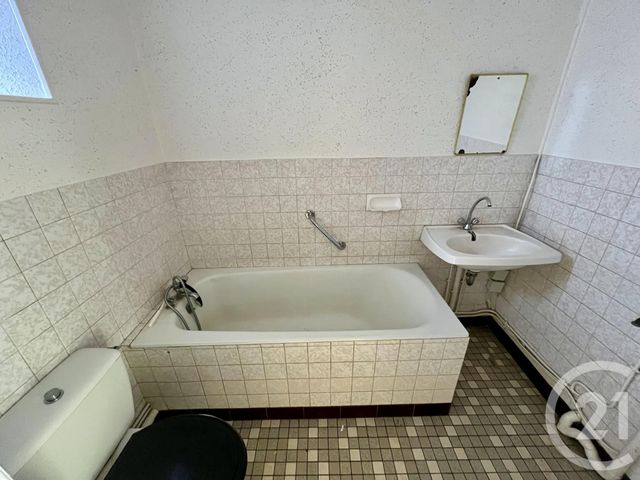 maison à vendre - 3 pièces - 55.0 m2 - LE HOUSSEAU BRETIGNOLLES - 53 - PAYS-DE-LOIRE - Century 21 Agence Pays D'Andaines